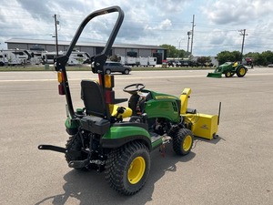 Tractor Compacto 2022 1025R Z271605, Equipo Premium Listo para Exportación - Product Image 1
