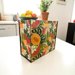 Bolsa de mano reutilizable no tejida con logotipo personalizado, bolsa de compras impresa a ambos lados con asa de transporte laminada, fabricada en Vietnam - Product Image 6