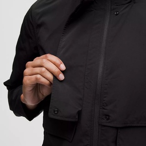 Chaqueta Utilitaria Negra para Mujer, Personalizada, Resistente al Viento, de Poliéster Tejido, Manga Larga, Cuello Alto, Cierre de Cremallera, Chaqueta Softshell de Otoño - Product Image 5
