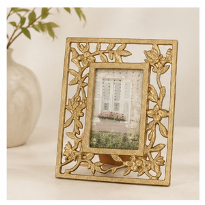 Cadre photo en métal doré antique de luxe, ajouré à motifs floraux, en laiton, pour présentation sur table, décoration intérieure, vente en gros - Product Image 5
