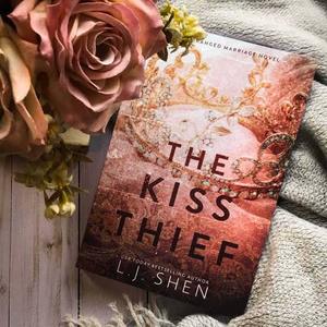 El Ladrón de Besos de L J Shen, Libro de Ficción Romántica en Inglés, Éxito de Ventas, 322 Páginas - Product Image 2