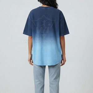 Camiseta de algodón teñida con efecto desgastado para mujer, corte holgado, informal, para uso diario, estilo oversized. - Product Image 4