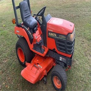 Tracteur Kubota BX1800 durable pour un travail agricole fiable et la manutention de matériaux, avec une utilisation pratique et une longue durée de vie. - Product Image 4