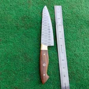 Cuchillo de Chef Profesional Hecho a Mano de Acero Inoxidable con Mango de Madera y Funda de Cuero |   Cuchillo Santoku |   Cuchillos de Chef |   Cuchillo para Deshuesar - Product Image 4