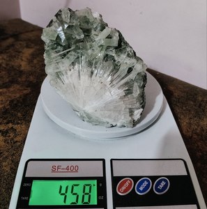 Steelbite บนแมทริกซ์ก้อน Geode ธรรมชาติแร่ธาตุชิ้นยืนจากอินเดีย - Product Image 4