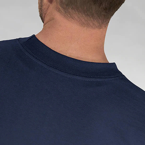 เสื้อยืดผู้ชายไซส์ใหญ่ ขายส่ง แบบเรียบ รับสกรีนโลโก้ คุณภาพสูง สำหรับผู้ชาย ปี 2025 - Product Image 3