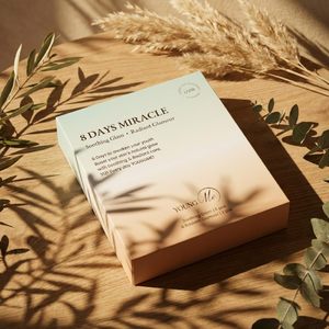 Masque en tissu apaisant sans parfum Youngme 8 Days Miracle, 8 pièces, format familial jumbo, à l'aloe vera et à la centella, pour tous types de peaux. - Product Image 3