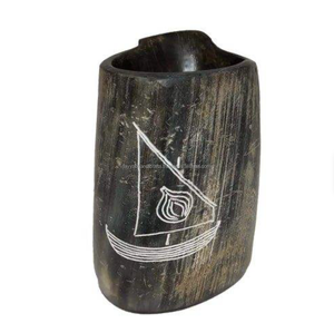 Verre à bière en corne naturelle polie, style animalier et thème nautique - Product Image 6