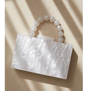 Sac à main personnalisé en résine ILAHI fait main avec chaîne, motif à carreaux imprimé en sérigraphie, noir - Product Image 5