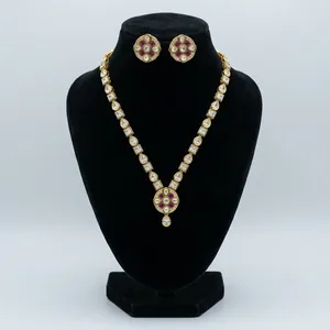Ensemble de colliers en or plaqué or, perles Kundan et strass faits à la main pour femmes, bijoux ethniques traditionnels indiens pour mariage, vente en gros - Product Image 3