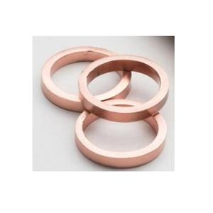 Anneau de serviette unique en aluminium or rose entrelacé, moderne, écologique, durable, pour mariage, fête, décoration de table de luxe - Product Image 1