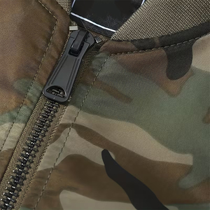 เสื้อแจ็คเก็ตบอมเบอร์คุณภาพสูงสำหรับผู้ชาย มีกระเป๋าด้านหน้า ระบายอากาศได้ดี กันลม เป็นมิตรกับสิ่งแวดล้อม สวมใส่สบาย ไซส์ใหญ่ รับสั่งทำ - Product Image 3