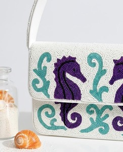 Bolso de Mano con Diseño Único de Caballito de Mar Bordado en Blanco con Detalles en Morado y Verde Azulado, Bolso Textil Artesanal para Mujer - Product Image 5