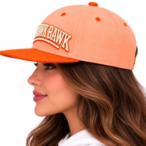 Casquette Snapback Unisexe Personnalisée avec Ajustement Réglable et Visière Contrastante pour un Style Urbain Moderne, Décontracté, Mode, Extérieur et Quotidien - Product Image 3