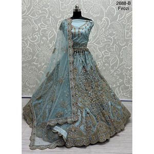 Collections de velours de vêtements de mariée indiens pour la mariée avec le travail de Zarkhan par Fabzone - Product Image 6