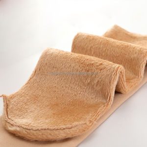 Chaussettes de sport à motifs colorés tendance avec des designs branchés, ajustement confortable et tissu doux pour les tenues décontractées et le style quotidien - Product Image 3