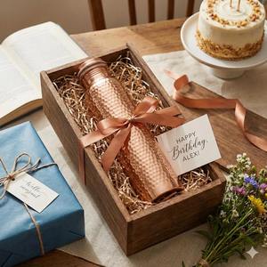Bouteille d'eau en cuivre martelé avec boîte en bois, cadeau pour enfants, design moderne, cadeau d'affaires, hydratation, détox, cuivre naturel - Product Image 1