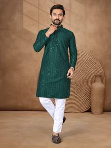 Conjunto de Kurta Larga y Pijama para Hombre, Bordado con Lentejuelas Chikankari en Rayón, con Parte Inferior de Algodón - Product Image 5