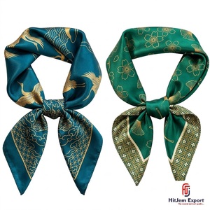 Pañuelo Cuadrado con Estampado Digital Personalizado, Pañuelo para la Cabeza para Mujer, Marca Blanca, OEM, ODM, MOQ Bajo, Fabricante de Telas Personalizadas, Venta al Por Mayor - Product Image 4