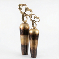 Juego de Jarrones de Piso Dorados Elegantes y Lujosos con Escultura de Hojas en la Parte Superior, Diseño Decorativo Texturizado para Decoración de Interiores del Hogar y Bodas