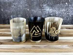 Verre à boire en corne de bœuf gravé style nordique, tasses à boire style Viking, verre à boire Viking court avec taille personnalisée et gravures - Product Image 5