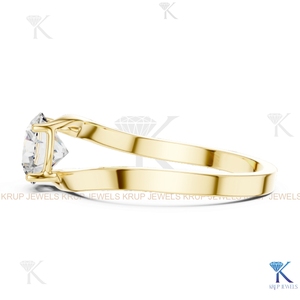 แหวนหมั้นเพชรทรงกลมเจียระไนแบบ IGI Certified Lab Grown Diamond ประดับบนตัวเรือนทองคำแท้ทรงมงกุฎ ดีไซน์วินเทจลายฉลุ - Product Image 3