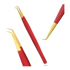 Pinzas Curvas para Pestañas con Mango Rojo y Punta Dorada, Pinzas de Precisión para Extensión de Pestañas, Herramienta de Belleza para Aplicación de Pestañas de Volumen - Product Image 2