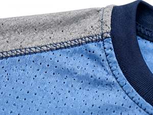 Maillot de football américain personnalisé sublimé bleu clair à manches courtes, uniforme d'équipe sportive respirant en polyester pour le gridiron - Product Image 4