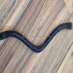 Bride de cheval en cuir décorative avec cristaux, perles et strass de haute qualité, disponible à bas prix - Product Image 6