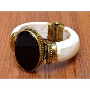Elegant <b>Indian</b> Ethnic Styling Crystal Fashion Accessories Bone and Brass <b>Bangles</b> with Natural Agate - Product Image 6