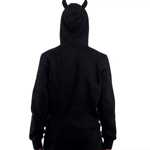Sweat à capuche zippé premium personnalisé pour homme, avec tissu doux au toucher, fermeture éclair de qualité, poignets côtelés et design moderne - Product Image 2