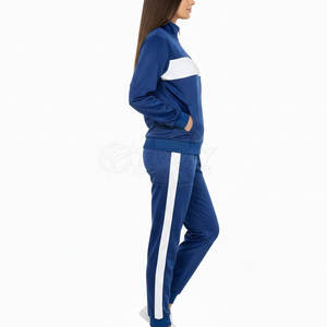 Survêtement de sport pour femme de haute qualité, léger, avec fermeture éclair et coupe flexible, idéal pour l'exercice et le fitness. - Product Image 5