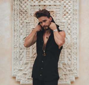 Camisa sin mangas con capucha artesanal para hombre, chaleco bohemio de algodón hecho a mano, estilo gitano, ropa de festival, túnica de caballero, top informal bohemio. - Product Image 2