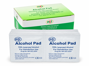 Lingettes désinfectantes NTI NTI-301 à 70 % d'alcool isopropylique, tampons antiseptiques 3x3 cm pour usage médical et hospitalier - Product Image 1