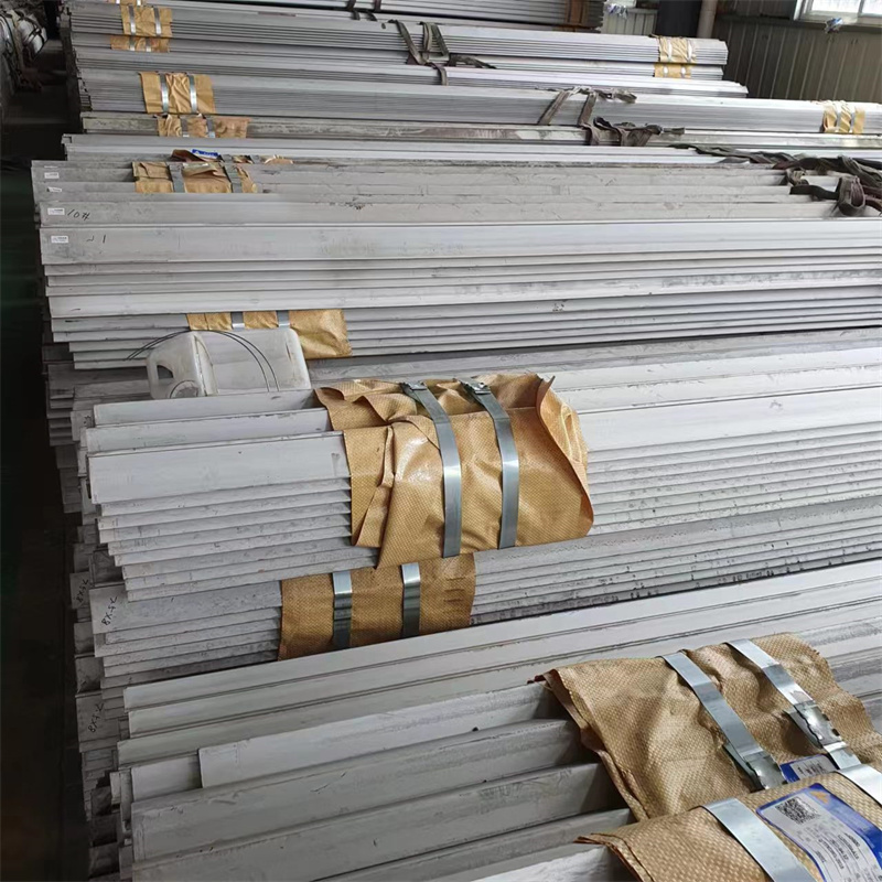 80 x 60 x 8 Steel Angle Iron 80 x 60 x 8 Steel Angle Iron