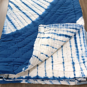 Couvre-lit Kantha traditionnel indien fait à la main, 100% coton, motif uni multicolore, écologique et réversible, pour la maison et l'hôtel - Product Image 2