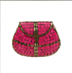 Pochette en feutre bleu-vert faite à la main, sac à main enveloppe pour boutique de cadeaux et présentation en boutique, haute qualité et finition personnalisée - Product Image 2