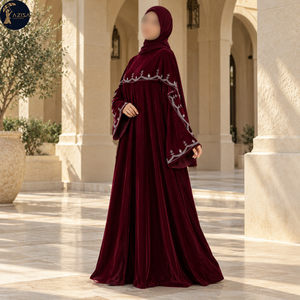 Tissu en velours bordeaux à motif de branches argentées avec détails de vigne perlée |   Tissu drapé doux pour la confection et la tenue d'abayas modestes - Product Image 2