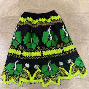 Nouvelle jupe plissée brodée polynésienne de style unique pour femme, qualité supérieure, inspirée des îles de Micronésie - Product Image 2