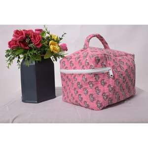 Bolsa de Maquillaje Acolchada de Algodón con Diseño Floral, Bolsa de Cosméticos Hecha a Mano, Organizador de Viaje con Cierre, Ideal para Regalo, Grande y Portátil - Product Image 3