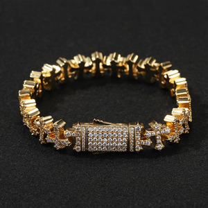 Pulsera de Cruz Chapada en Oro de 22K para Hombre con Cristales de Imitación, Diseño de Cadena Estilo Hiphop para Uso Diario - Product Image 3