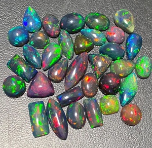 Lot de pierres précieuses d'opale noire naturelle en vrac, opales noires cabochon et pierres brutes en gros, lot de pierres précieuses en vrac pour la fabrication de bijoux - Product Image 5