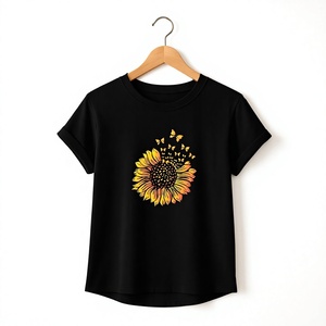Camiseta de Cuello Redondo para Mujer con Estampado Dreamer, Corte Regular, Estilo Bohemio, Manga Corta, Color Azul Claro, Algodón Jersey, Primavera Verano - Product Image 4