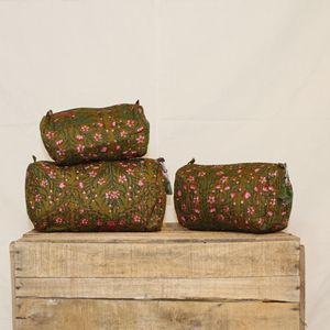 Juego de 3 Bolsas de Maquillaje Acolchadas de Algodón Ecológicas Hechas a Mano con Diseño Floral para Organizadores de Cosméticos al por Mayor - Product Image 2