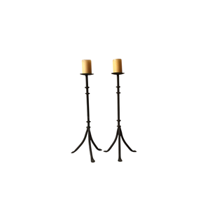Juego de dos candelabros de hierro metálico con acabado en dorado y negro para una cena romántica a la luz de las velas, decoración para el hogar y bodas. - Product Image 4