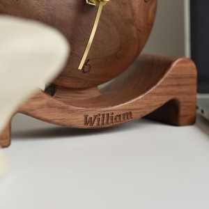 Horloge de bureau élégante en bois pour table de chevet de chambre à coucher - Product Image 4
