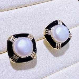 Zhuji Women's Natural Freshwater <b>Pearl</b> <b>Earrings</b> Simple Versatile Square Design Light Luxury <b>White</b> <b>Pearls</b> - Product Image 4