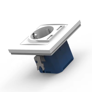 Toma de corriente de pared de estilo moderno de 15W con 1 USB y 2 tomas de corriente única de salida alemana tipo C IP44 16A - Product Image 2