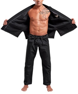 2024 Vinor Sports Karate Gi's Vestes de karaté à manches complètes Ceintures en cuir véritable fabriquées à Sialkot Pakistan - Product Image 1