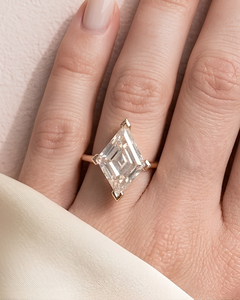 Anillo de compromiso de moissanita de 2.0 CT con corte cometa, chapado en rodio, oro macizo, elegante regalo de aniversario, promesa única, solitario - Product Image 4